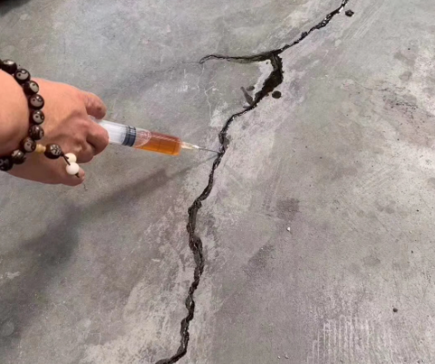 红桥混凝土裂缝修补技术详解​